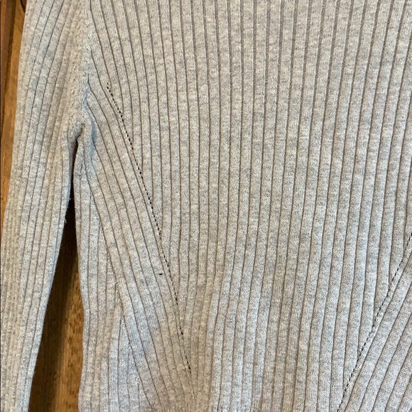 Grey Cropped Sweater - Picture 2 of 5